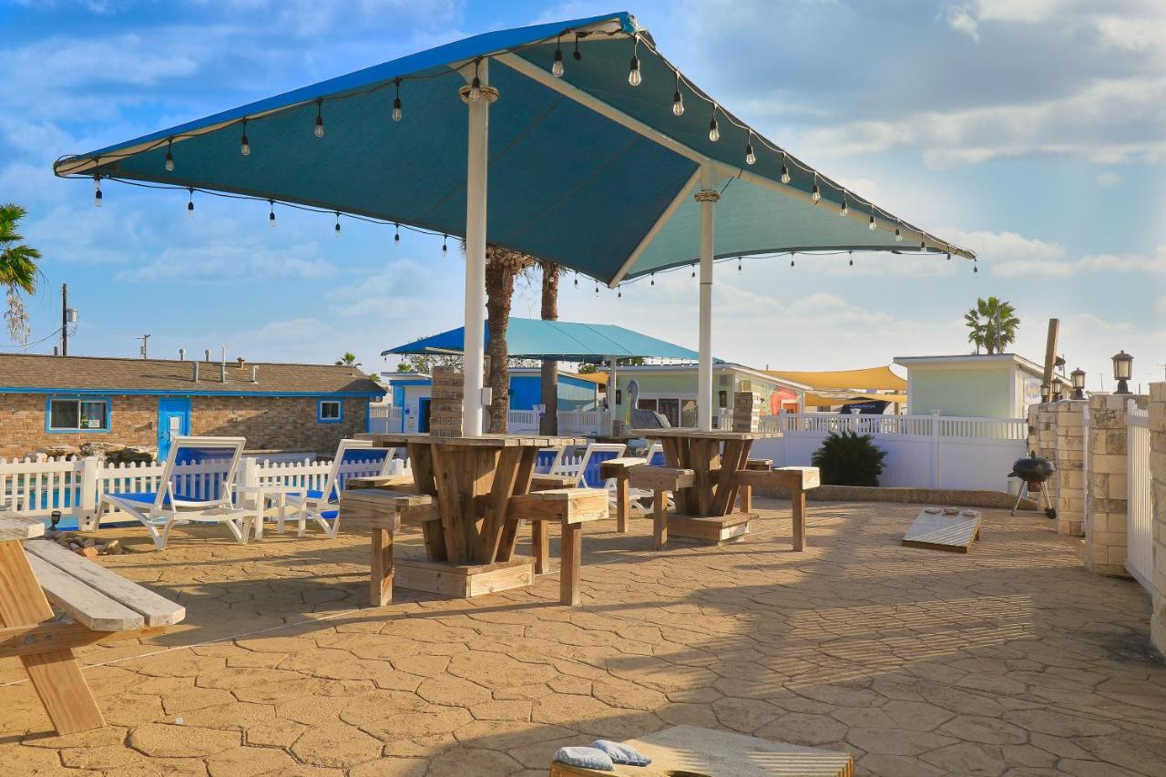 Tropic Island Resort ポート・アランサス エクステリア 写真
