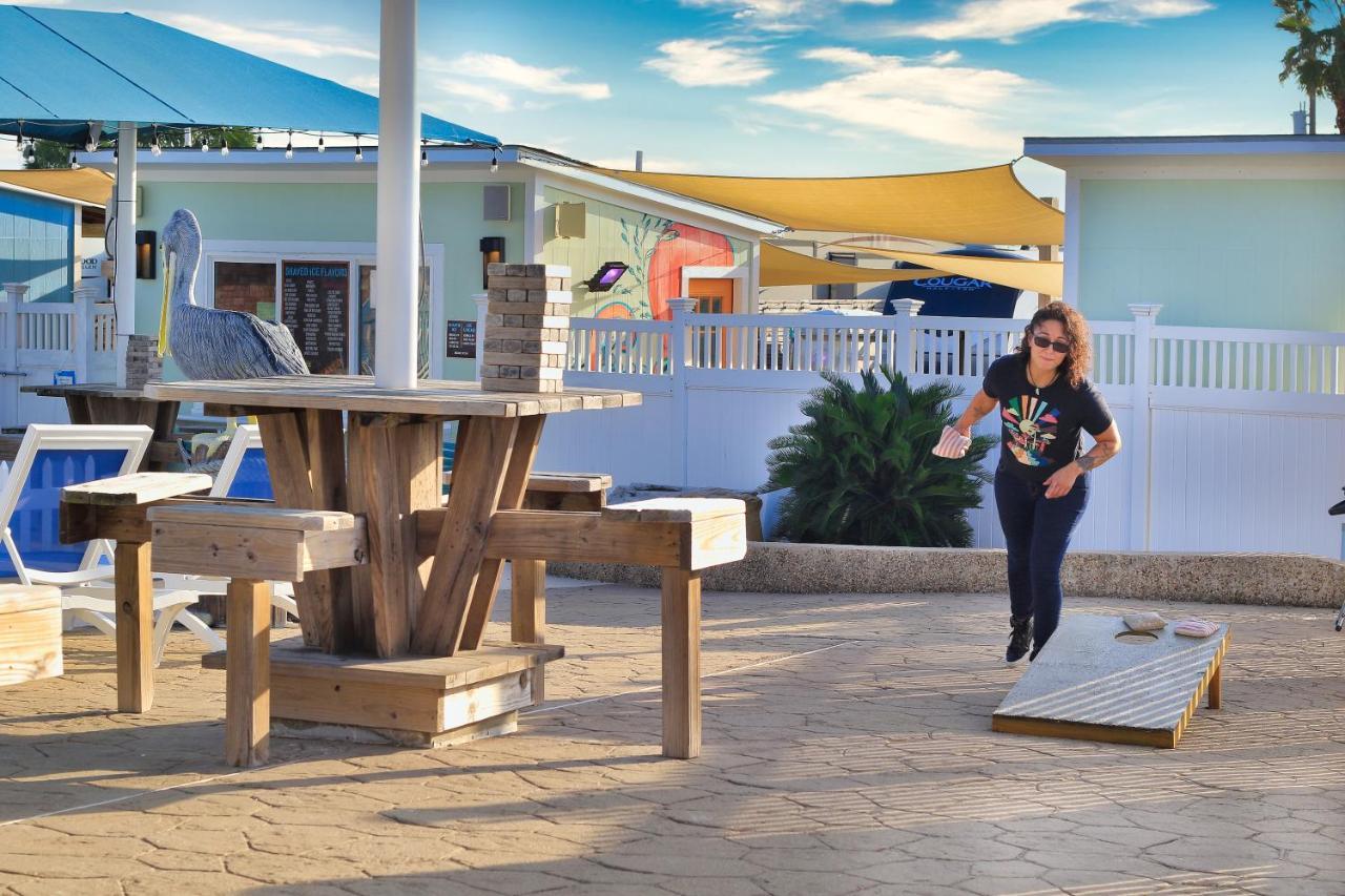 Tropic Island Resort ポート・アランサス エクステリア 写真
